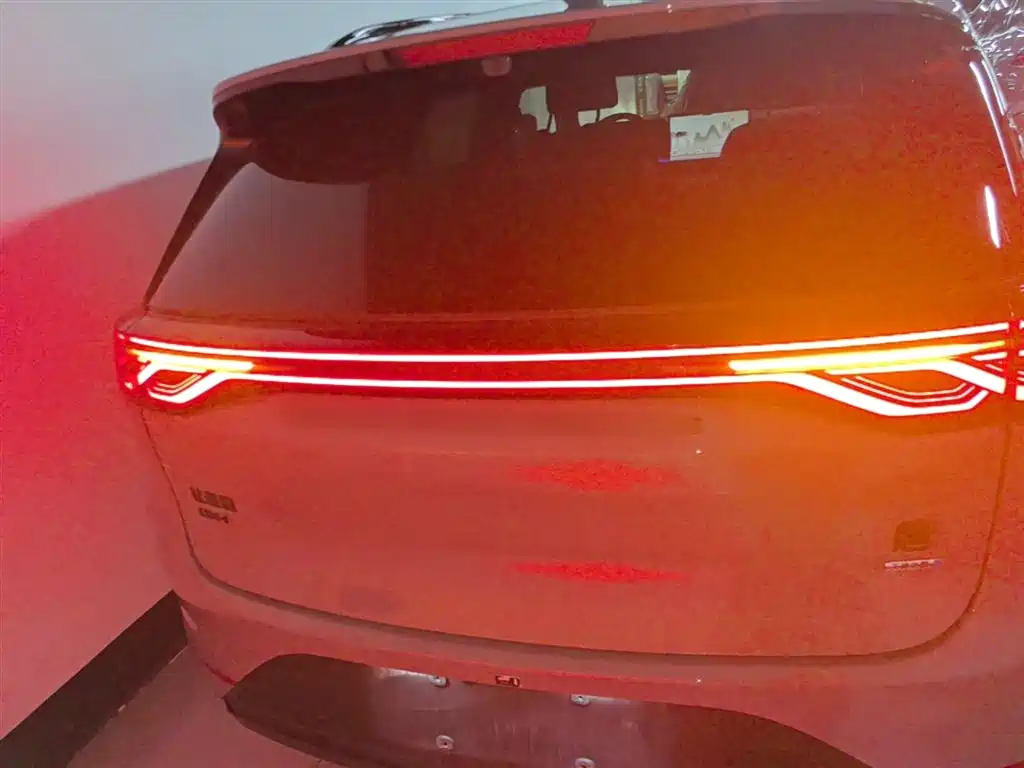 BYD Tang New Energy 2025 Smart Driving Edition DM-i 115KM Flagship фото 6
