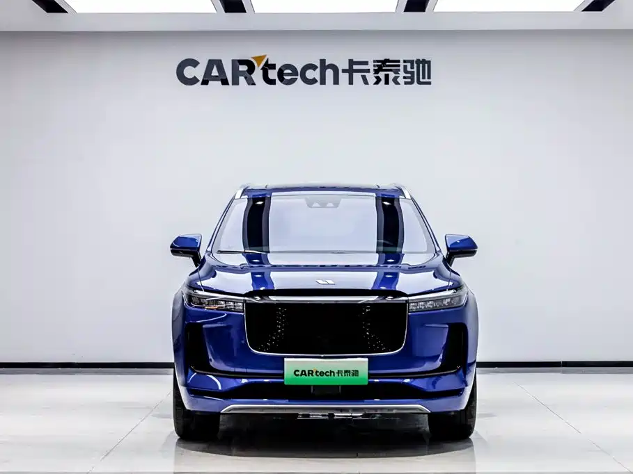 Фото 2 - Li Auto Li ONE