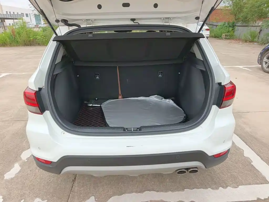 Kia KX CROSS 2018 2017 1.4L AT GLS