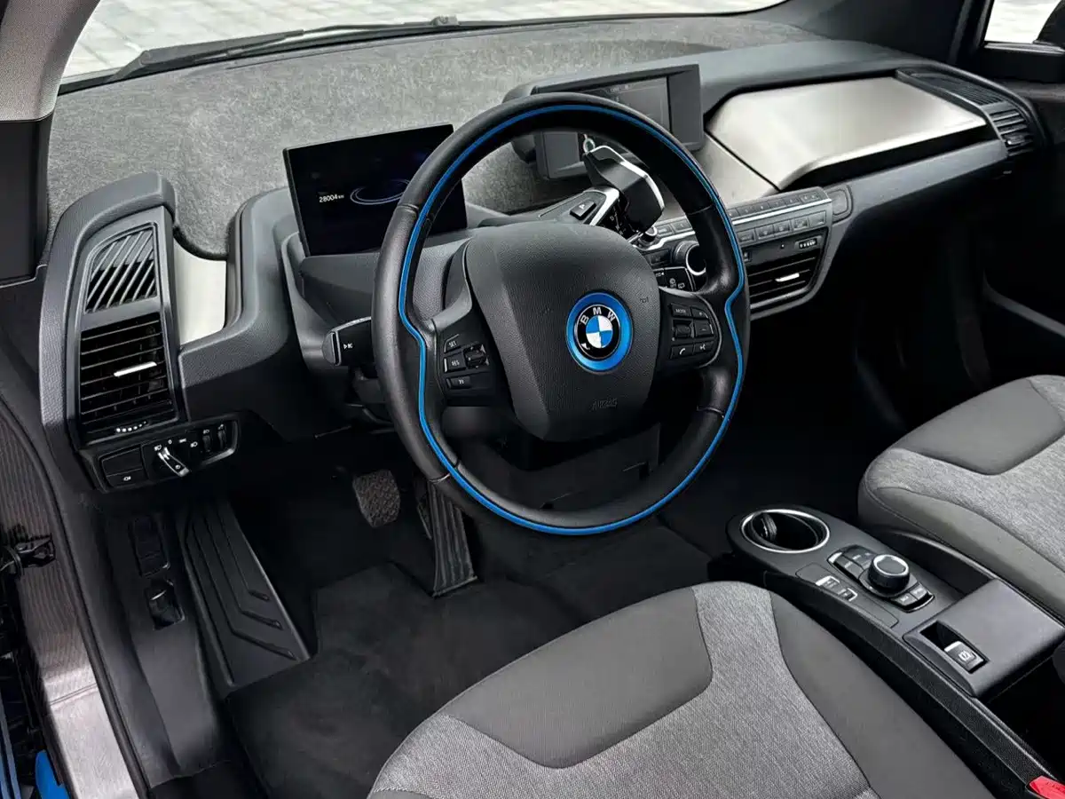 Photo 4 - BMW i3 (Import)