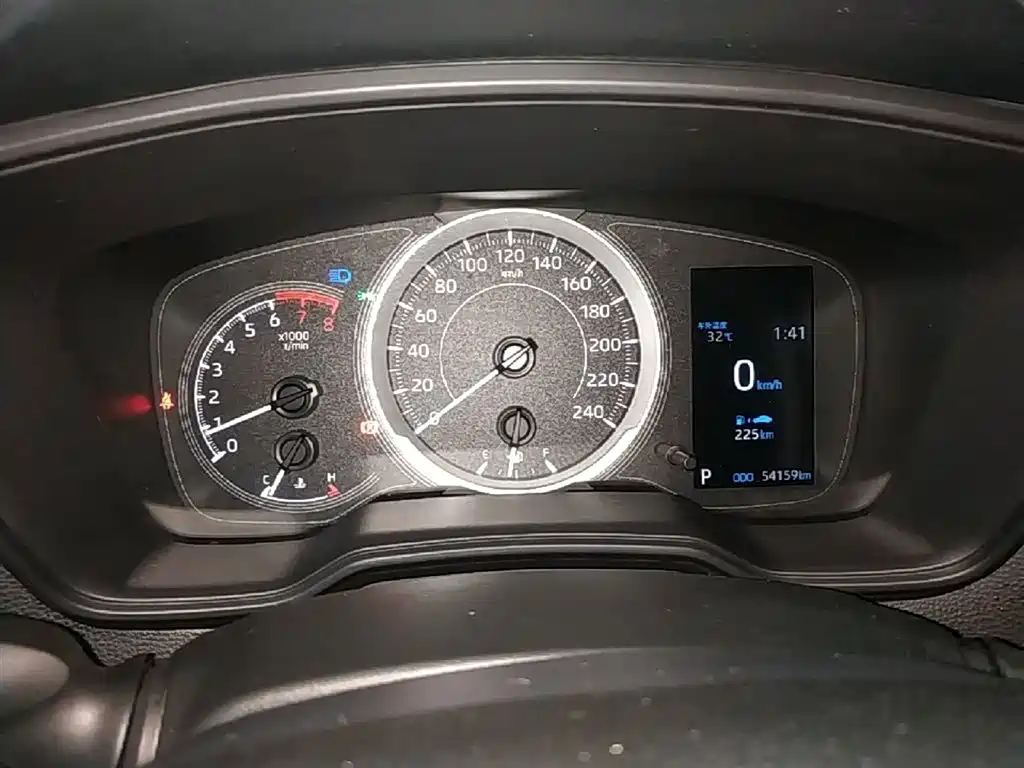 Toyota Levin 2022 185T CVT Luxury Edition фото 12