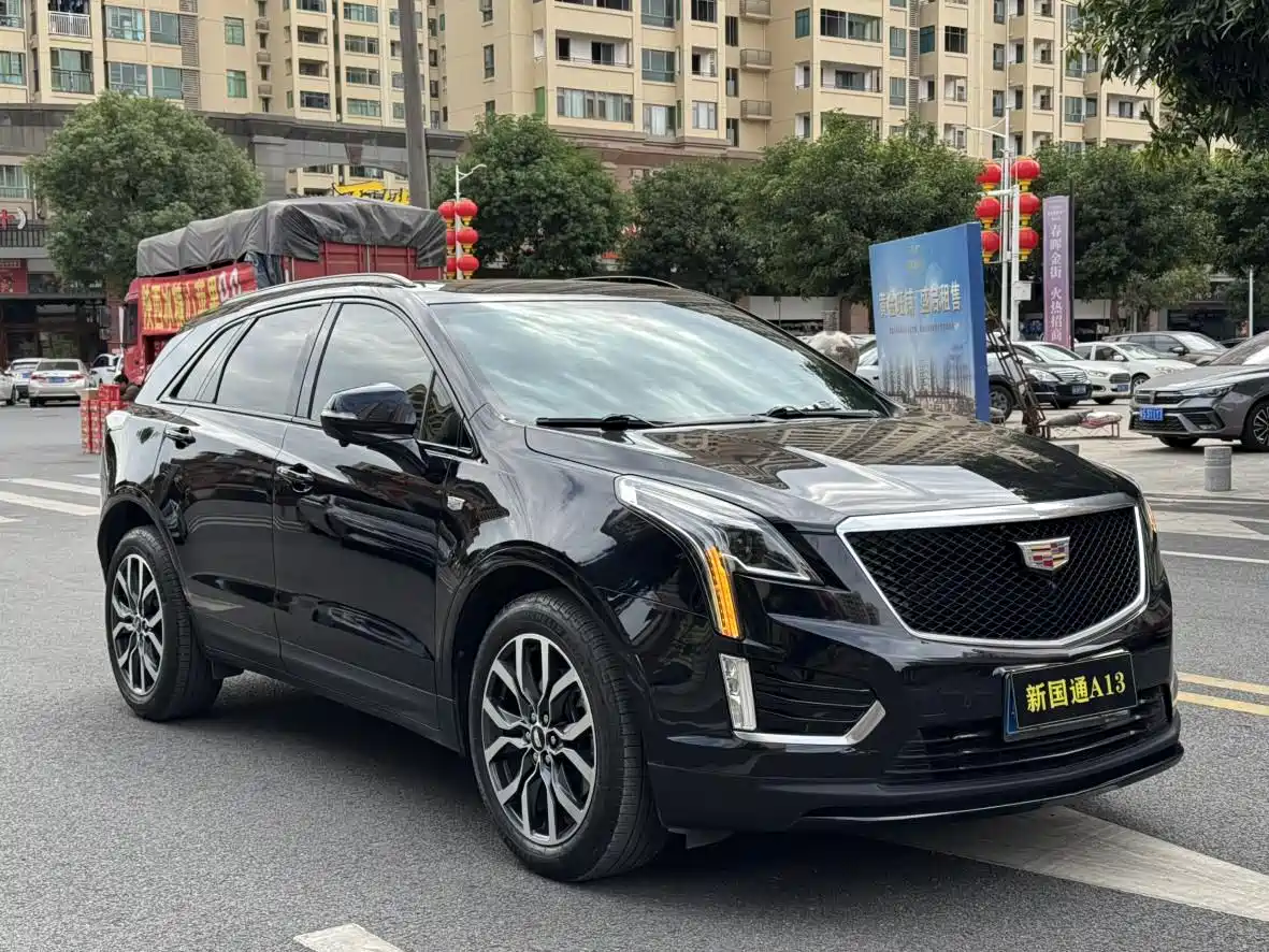 CADILLAC XT5