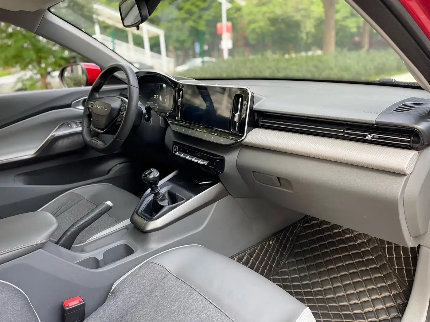 Baojun RC-5 2020 2020 1.5L Manual Zhiyao Luxury