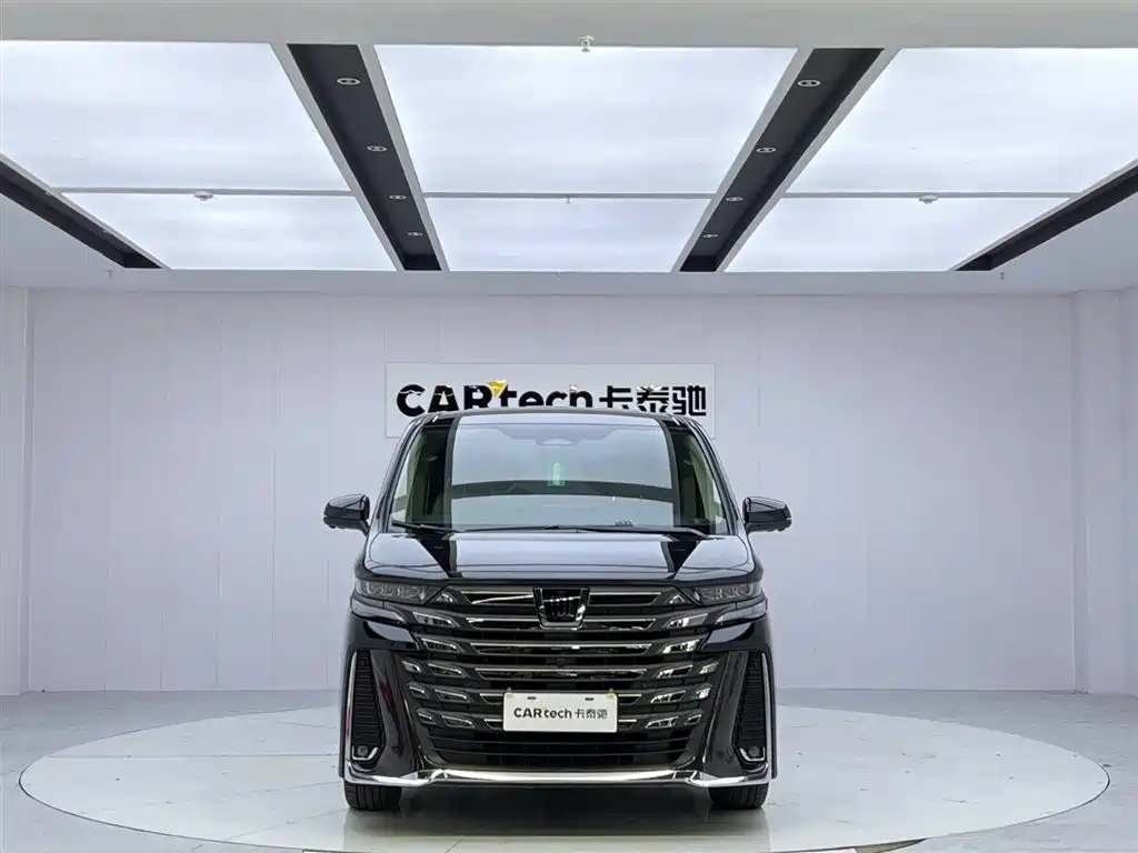 Toyota Vellfire 2024 Crown Hybrid 2.5L Executive Premium Edition фото 8