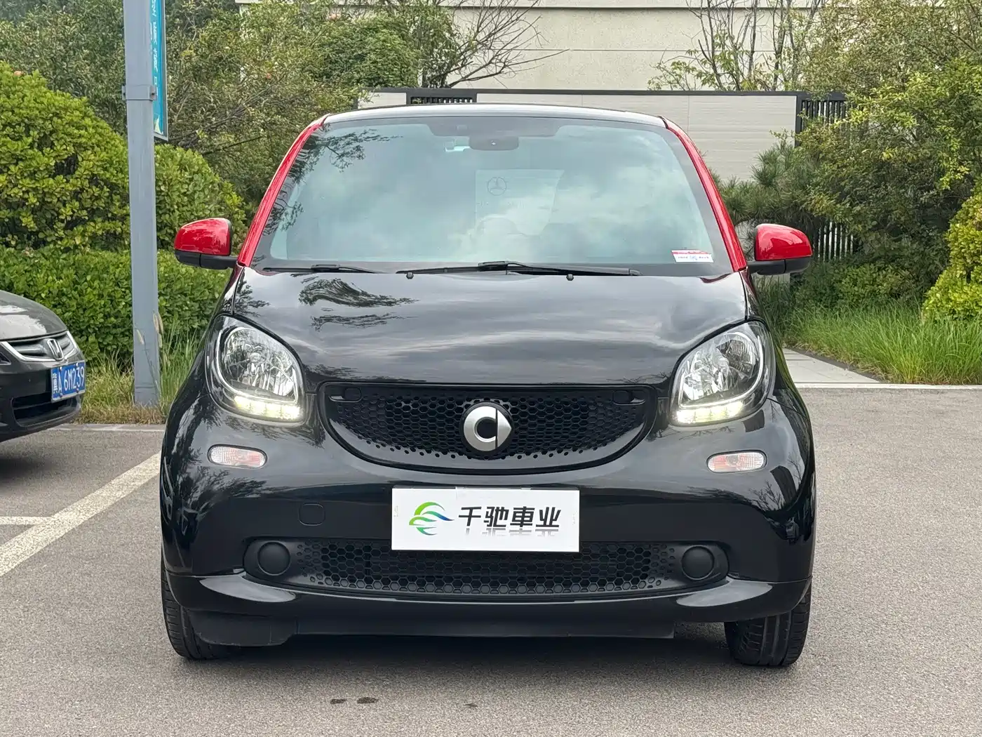 smart fortwo 2019 2019 0.9T 66kW Hardtop Wind Edition China VI