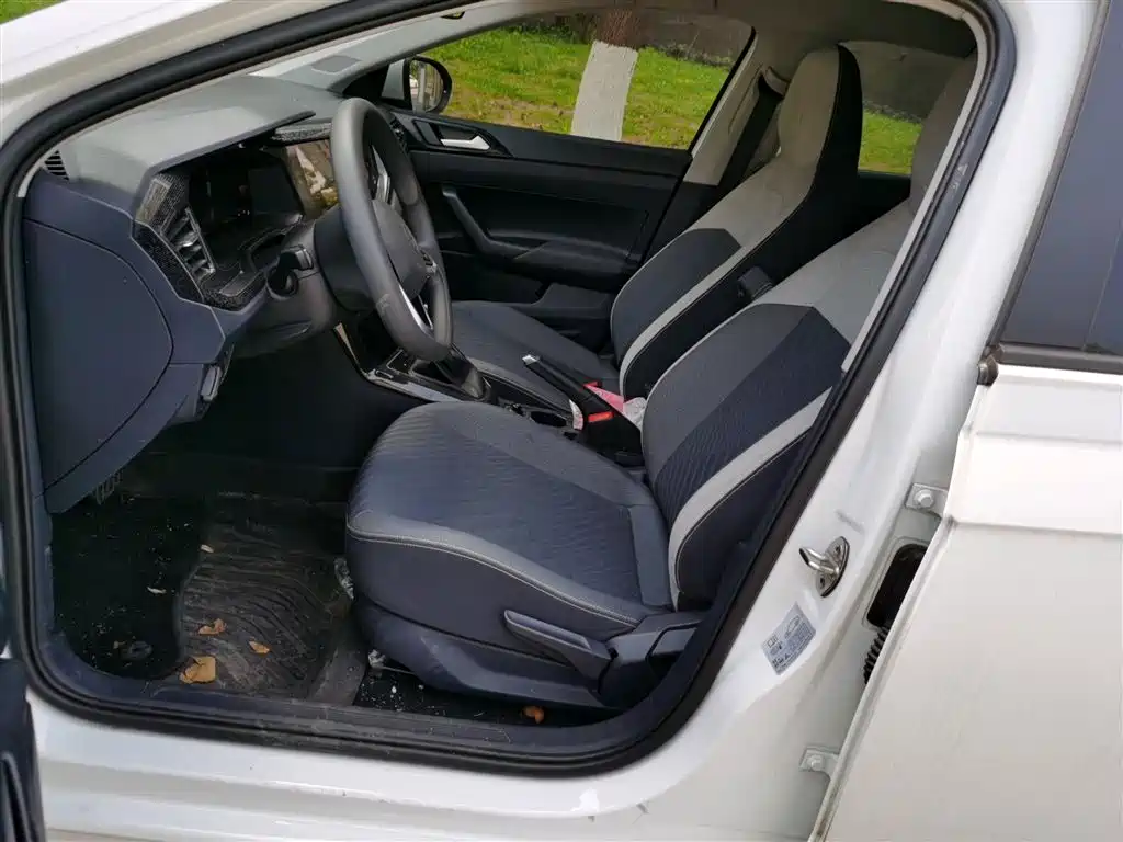 Volkswagen Lavida 2023 Xinrui 1.5L Auto Xinyi Edition фото 8