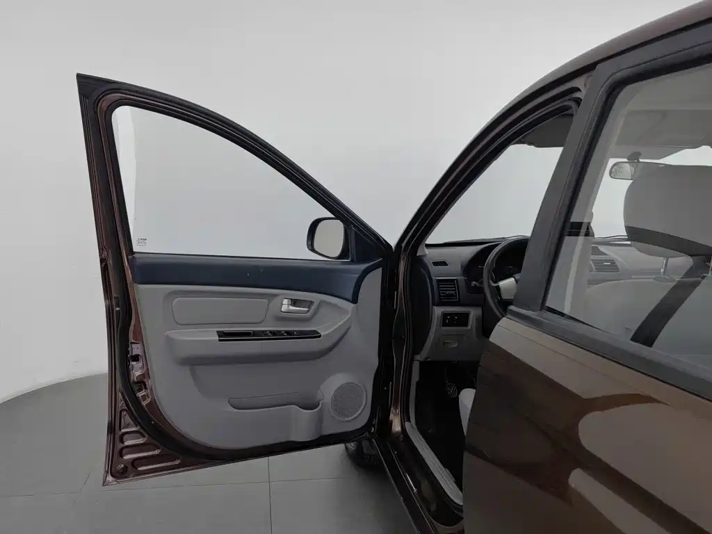 BAIC Weiwang M20 2016 2014 1.5L Utility BJ415A