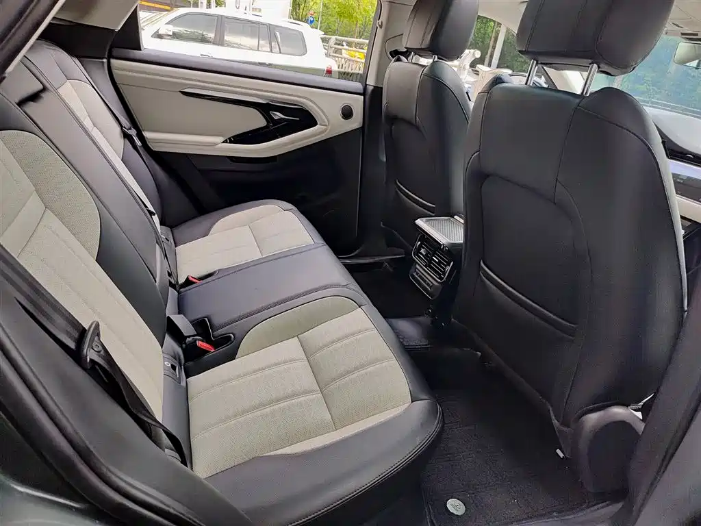 Land Rover Range Rover Evoque 2021 Range Rover Evoque L 249PS R-Dynamic First Edition Launch Edition фото 11