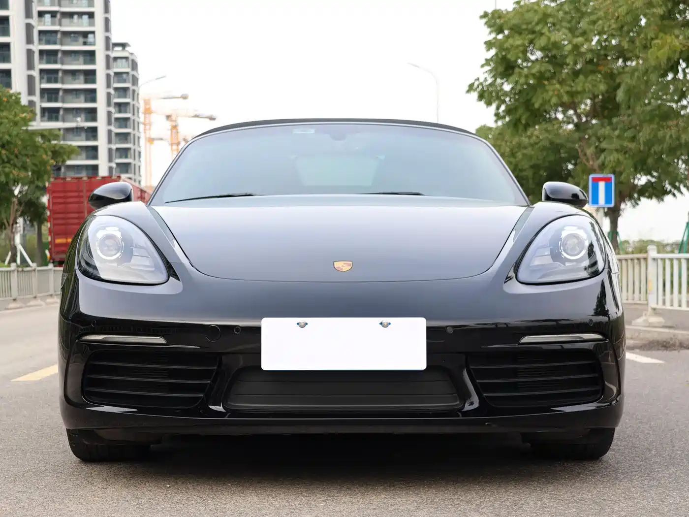 Porsche 718 2022 Boxster T 2.0T фото 2