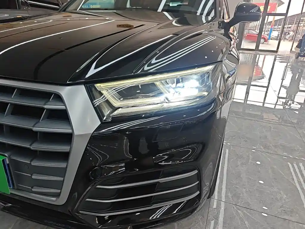 Audi Q5L 2019 2018 45 TFSI Exclusive Fashion China VI