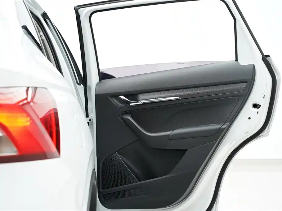 Škoda Kamiq 2023 Facelift 1.5L Auto Comfort Edition фото 25