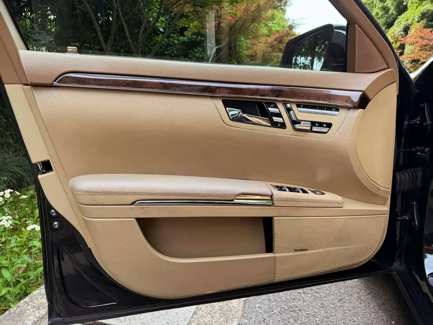 Mercedes-Benz S-Class 2012 S 350 L Grand Edition фото 14