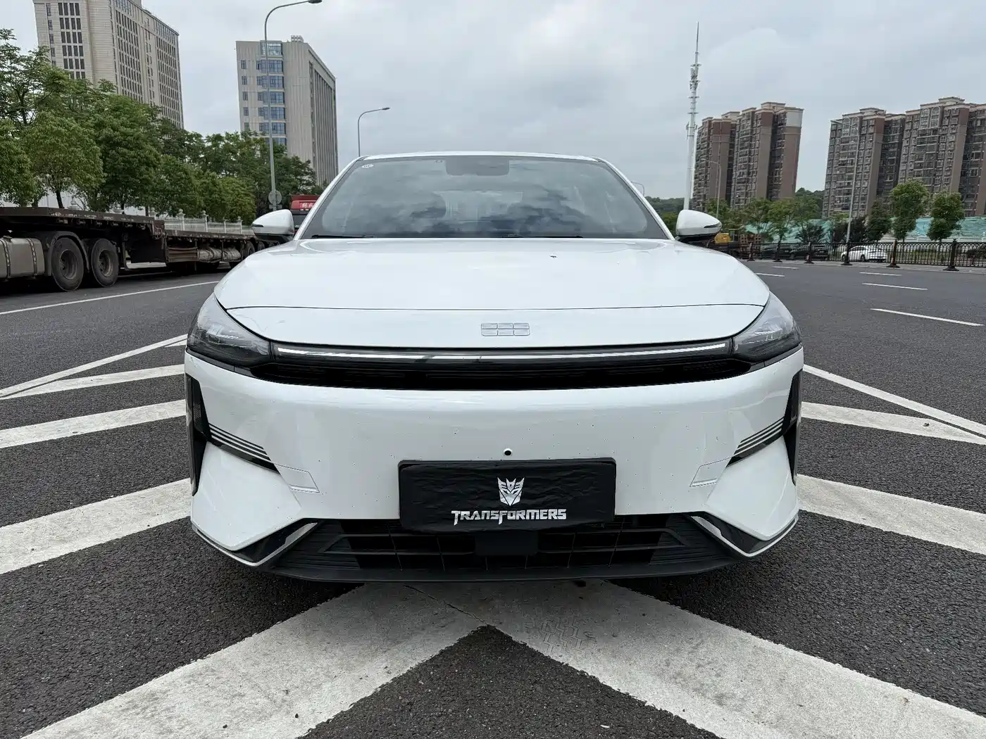 Geely Galaxy Galaxy L6 2024 60km PLUS Soaring Dragon Edition фото 2