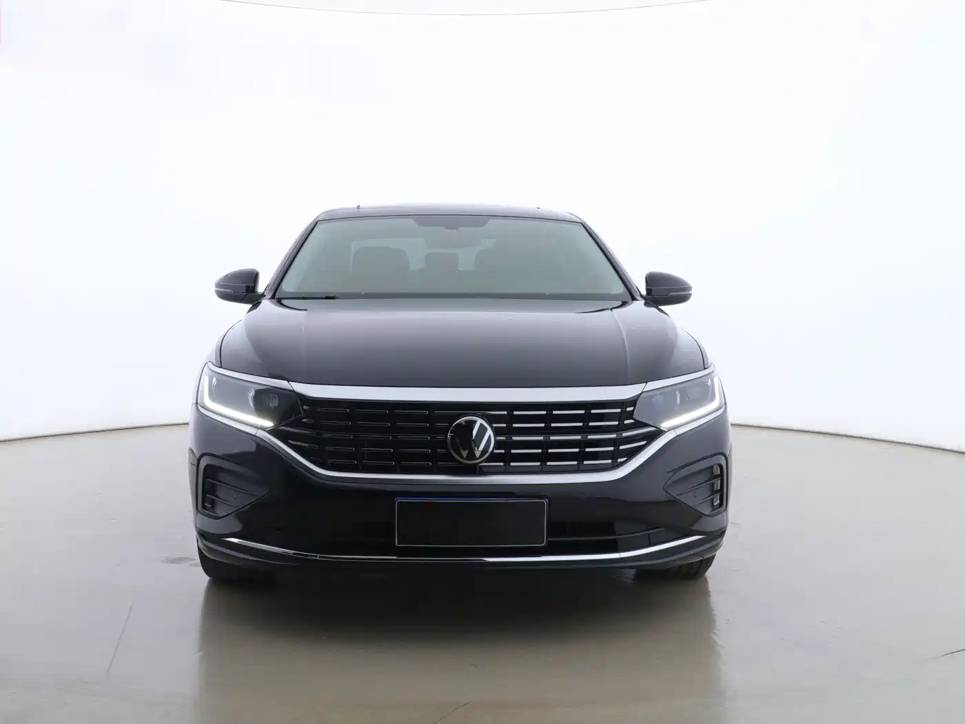 Volkswagen Passat 2024 380TSI Dragon Soaring Edition фото 2