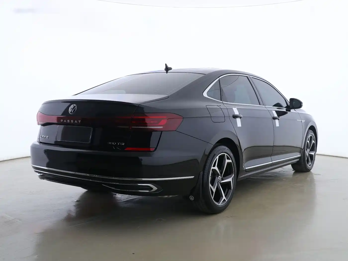 Volkswagen Passat 2024 380TSI Dragon Soaring Edition фото 4
