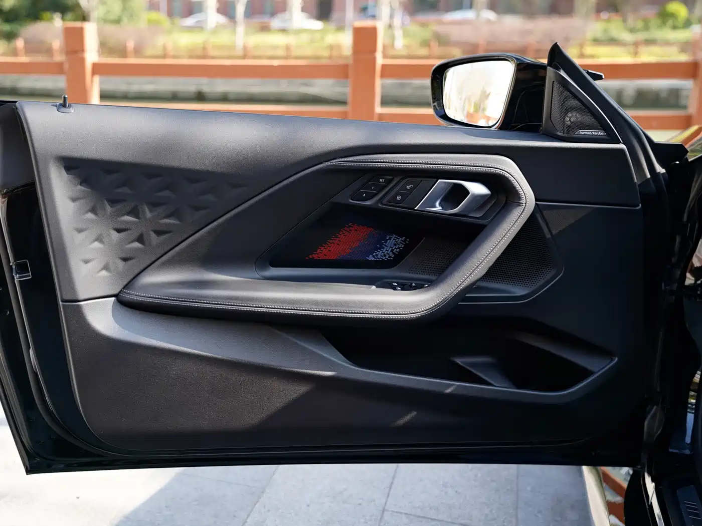 BMW M2 2024 M2 фото 14