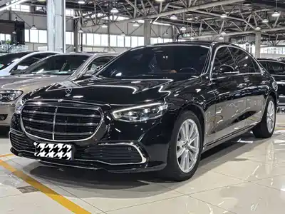 Mercedes-Benz S