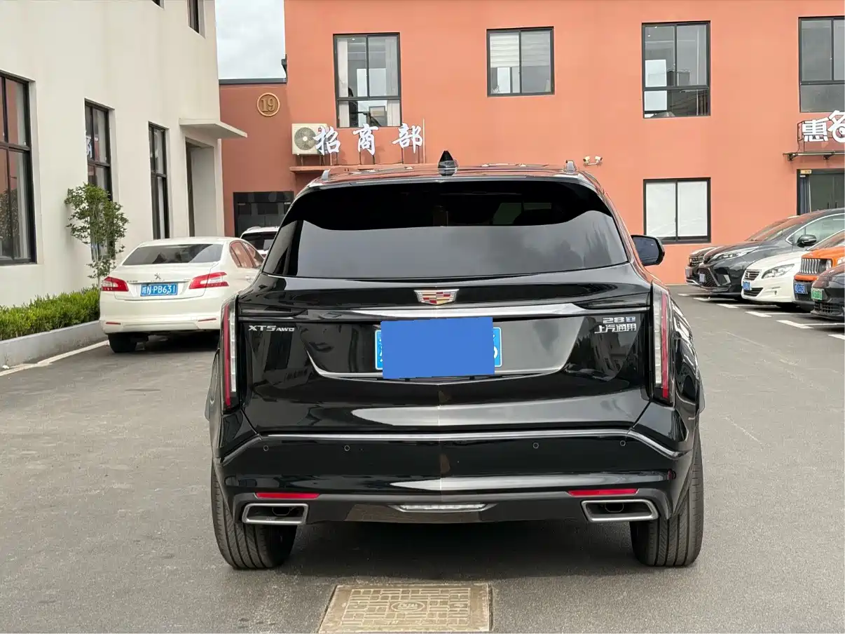 Cadillac XT5 2026 2026 2.0T Luxury Model