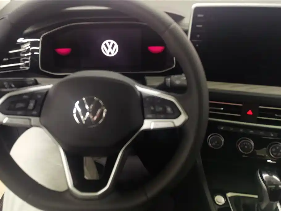 Volkswagen Sagitar 2023 300TSI DSG Surpassing Edition фото 12
