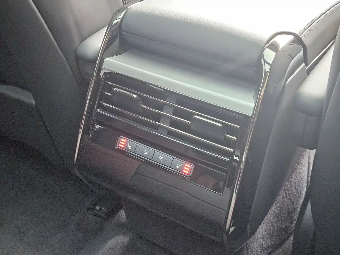 Land Rover Range Rover Sport 2023 400PS Dynamic SE фото 20