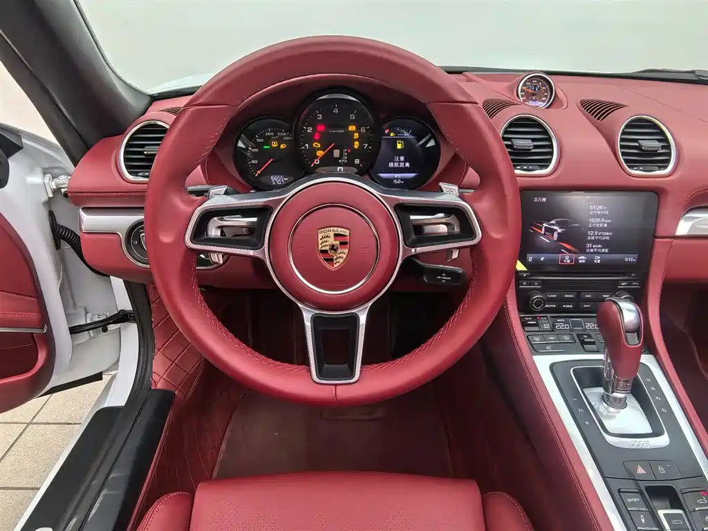 Porsche 718 2022 Boxster 2.0T фото 11
