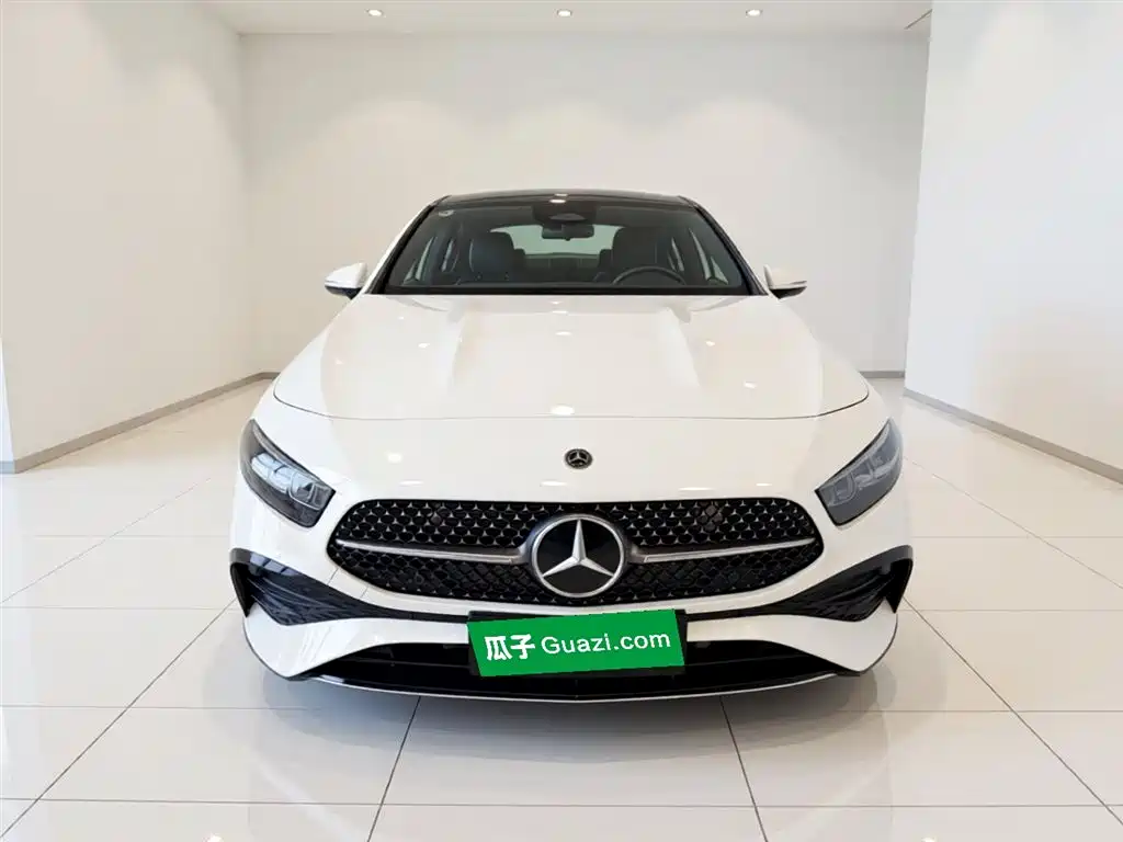 Mercedes-Benz A-Class 2023 A 200 L Fashion фото 5