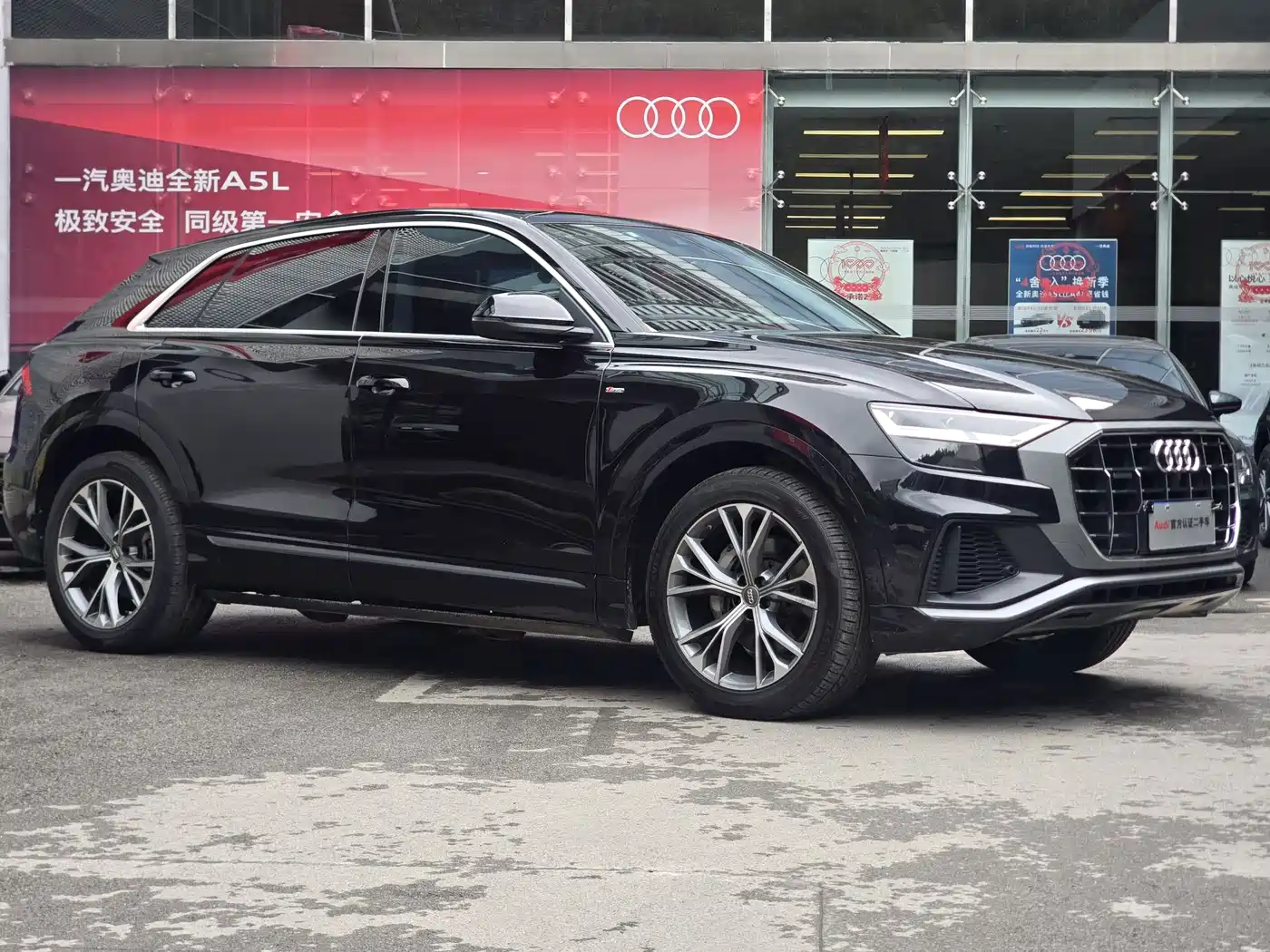Audi Q8 2019 55 TFSI Luxury Dynamic фото 3