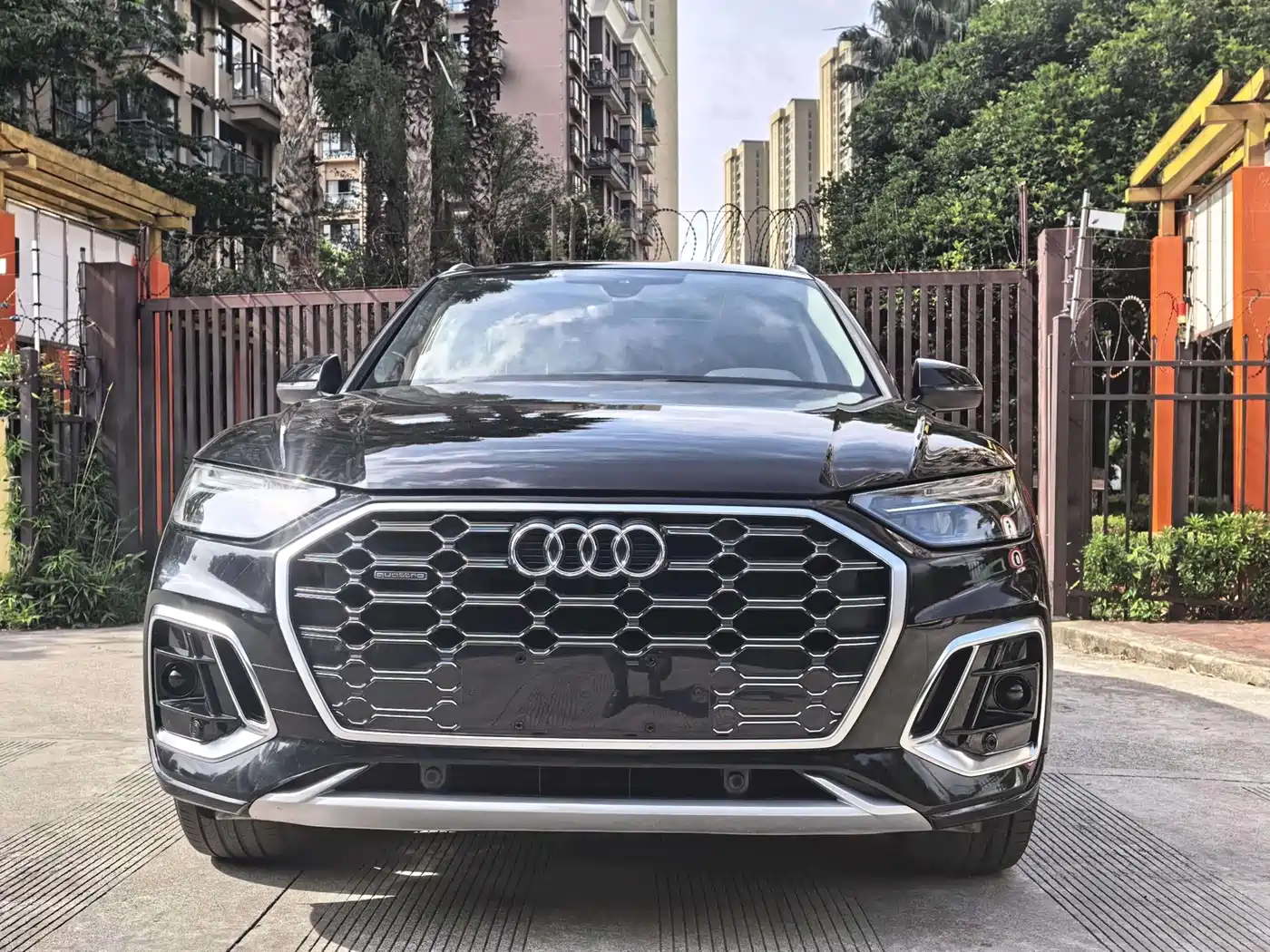 Audi Q5L 2022 40T Luxury Dynamic фото 2