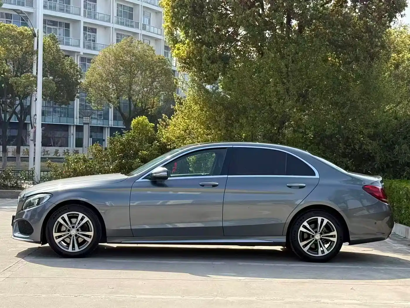 Mercedes-Benz C-Class 2017 Facelift C 200 L Sport Edition фото 3