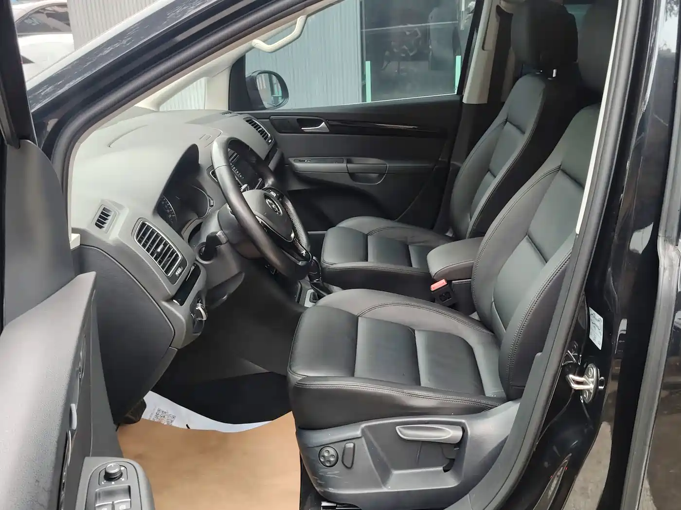 Фото 5 - Volkswagen Sharan