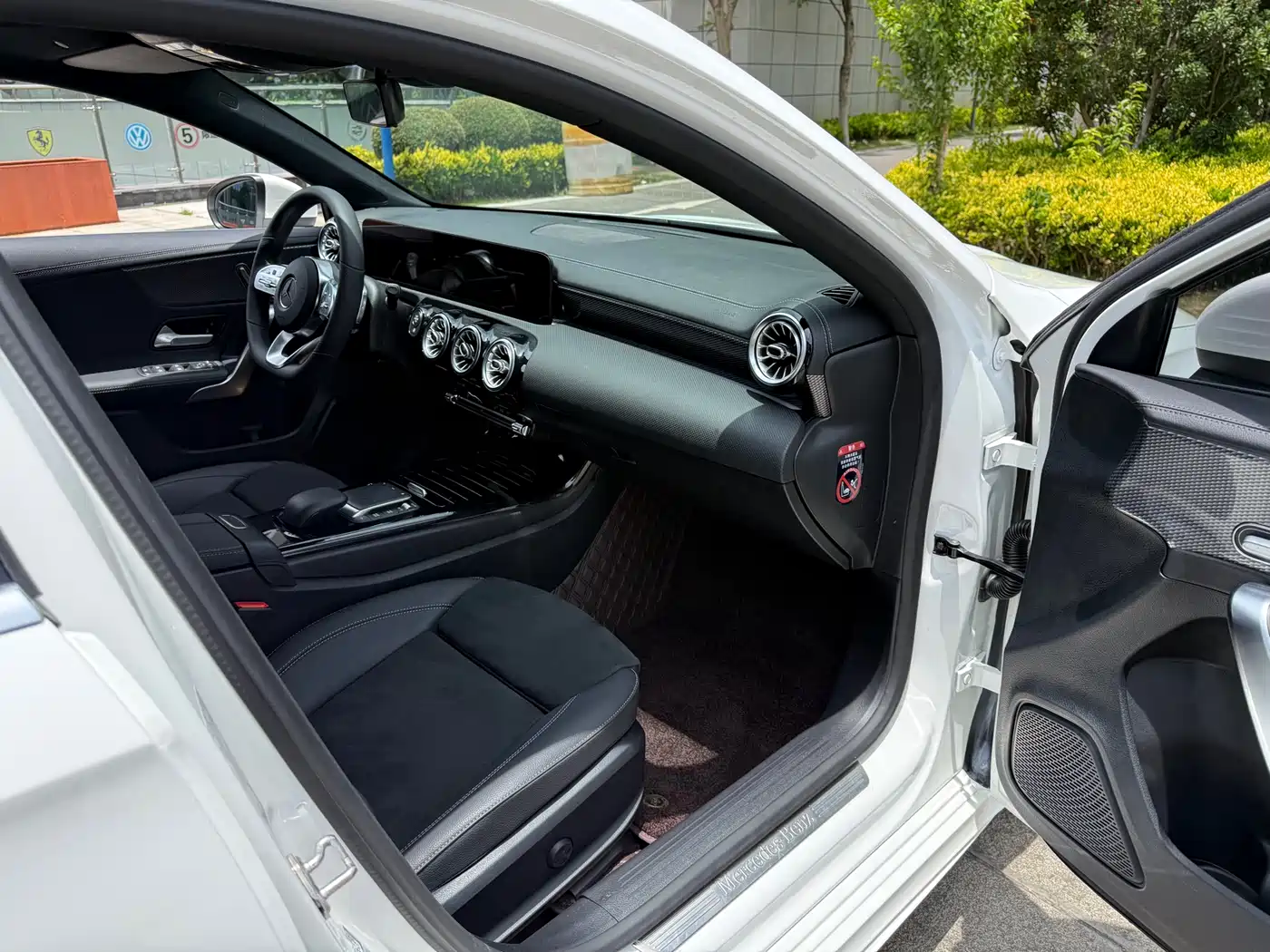 Mercedes-Benz A-Class 2021 A 200 L Sport Sedan Fashion Edition фото 44