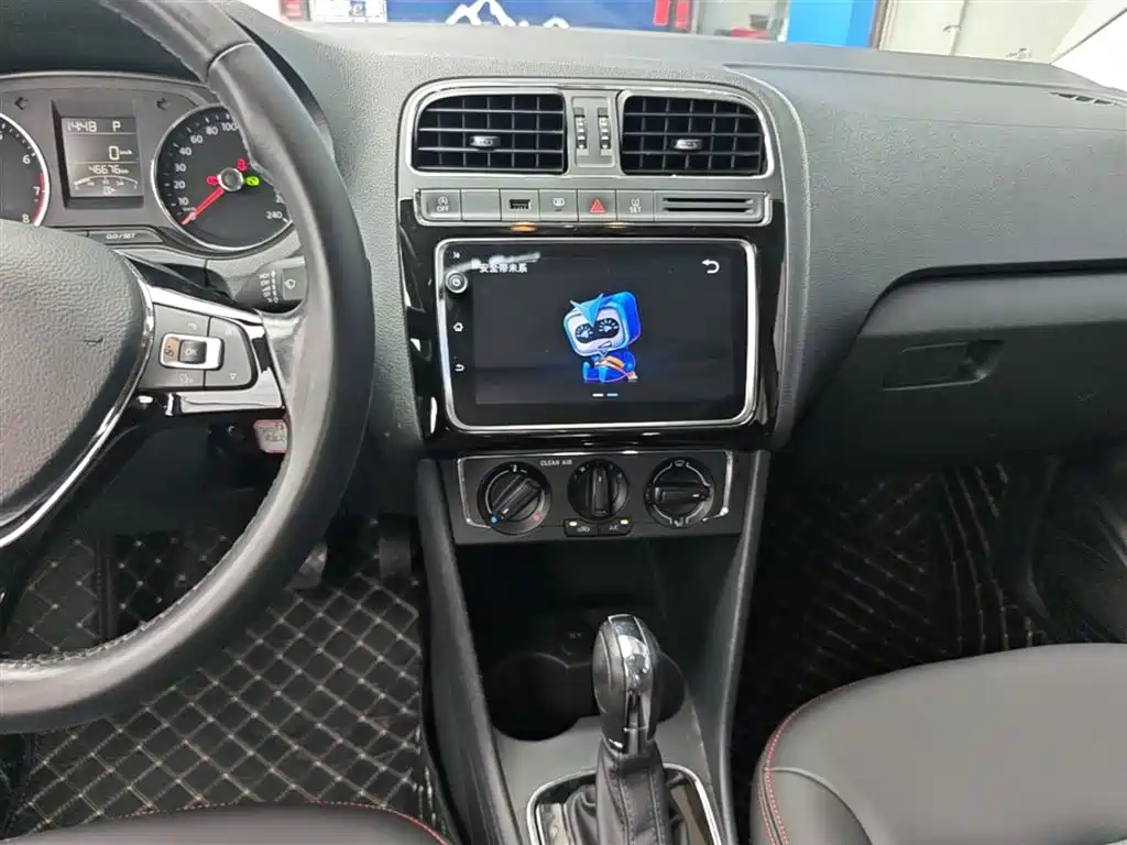 Volkswagen Polo 2018 1.5L Auto Comfort фото 13