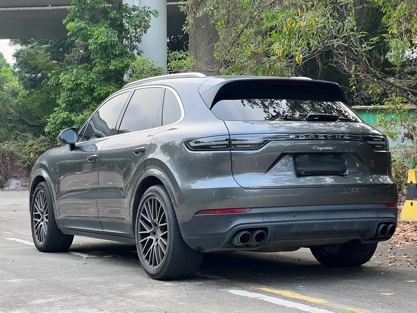 PORSCHE CAYENNE