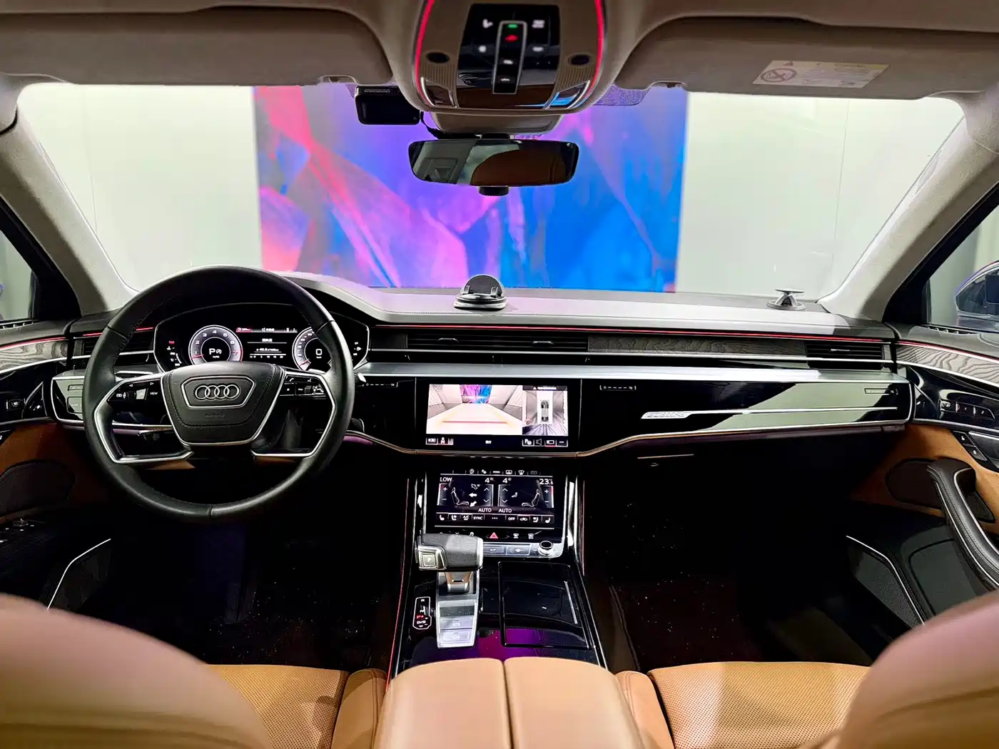 Photo 14 - Audi A8