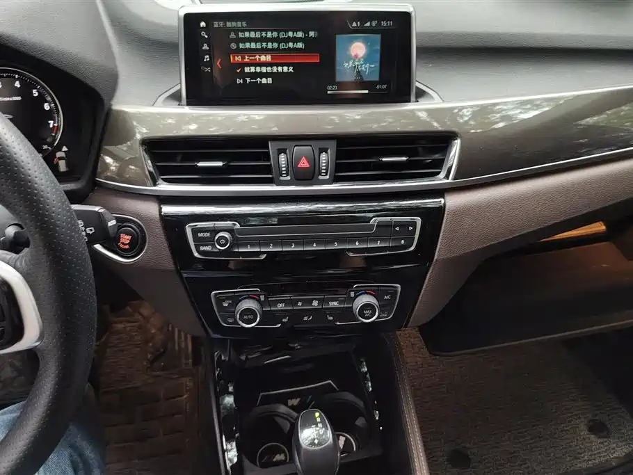 BMW X1 2019 xDrive20Li Premium Model фото 13