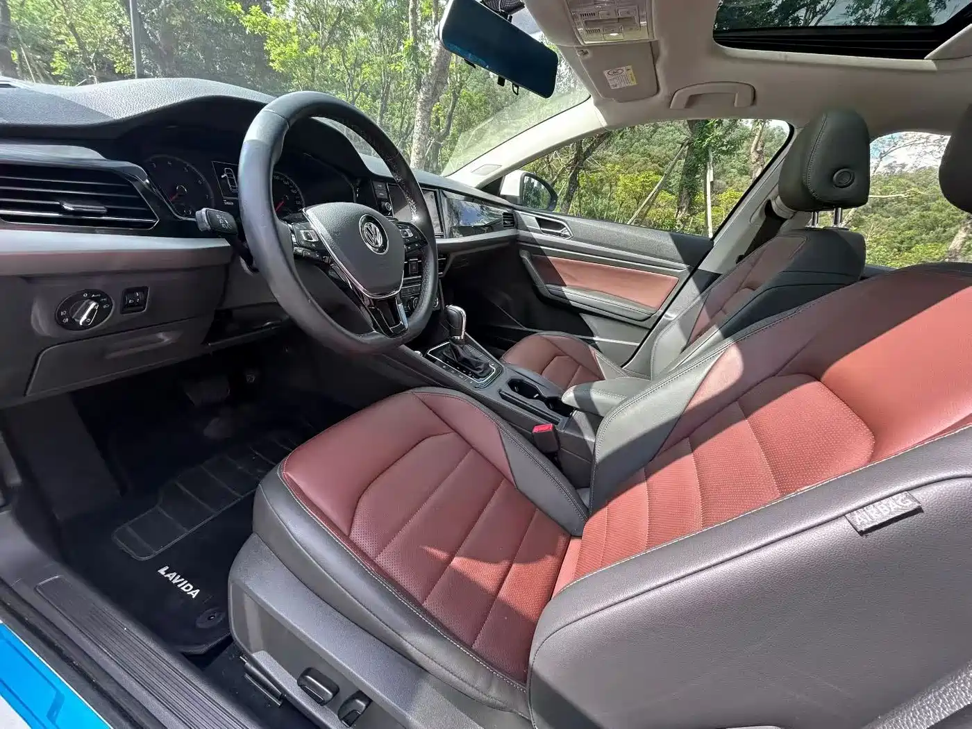 Volkswagen Lavida 2018 280TSI DSG Luxury Edition China V фото 6