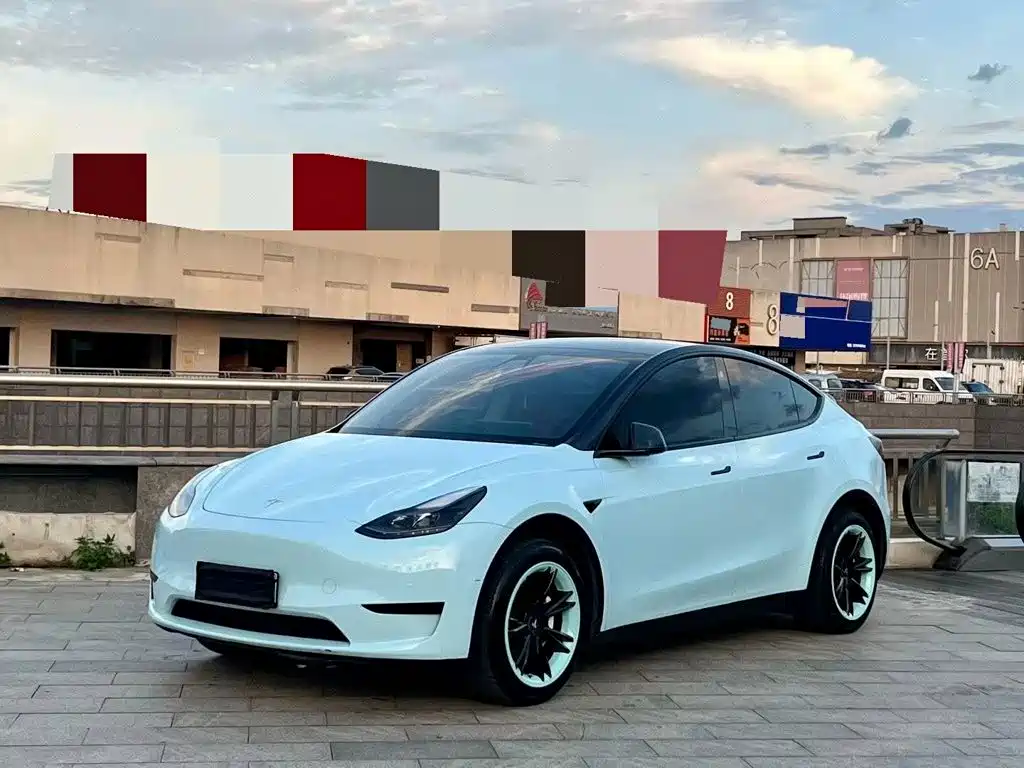 Tesla Model Y 2022