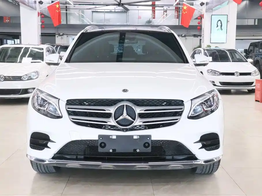 Mercedes-Benz GLC 2018 GLC 260 4MATIC Luxury фото 2