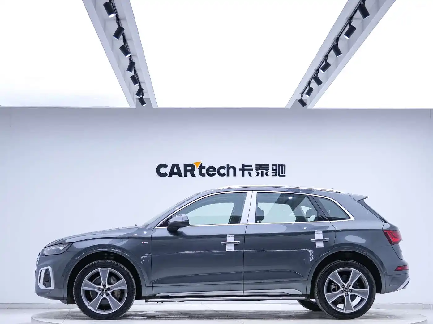 Audi Q5L 2022 Facelift 45T Luxury Dynamic фото 2