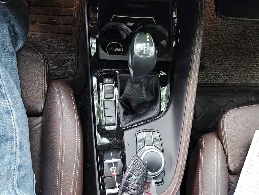 BMW X1 2019 xDrive20Li Premium Model фото 16