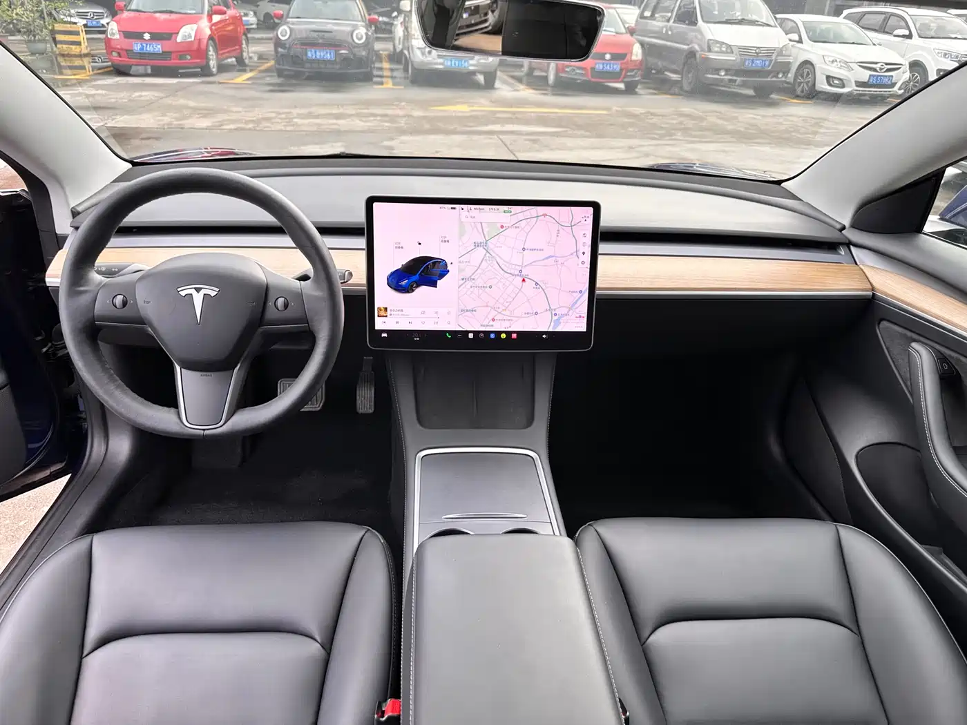 TESLA MODEL 3