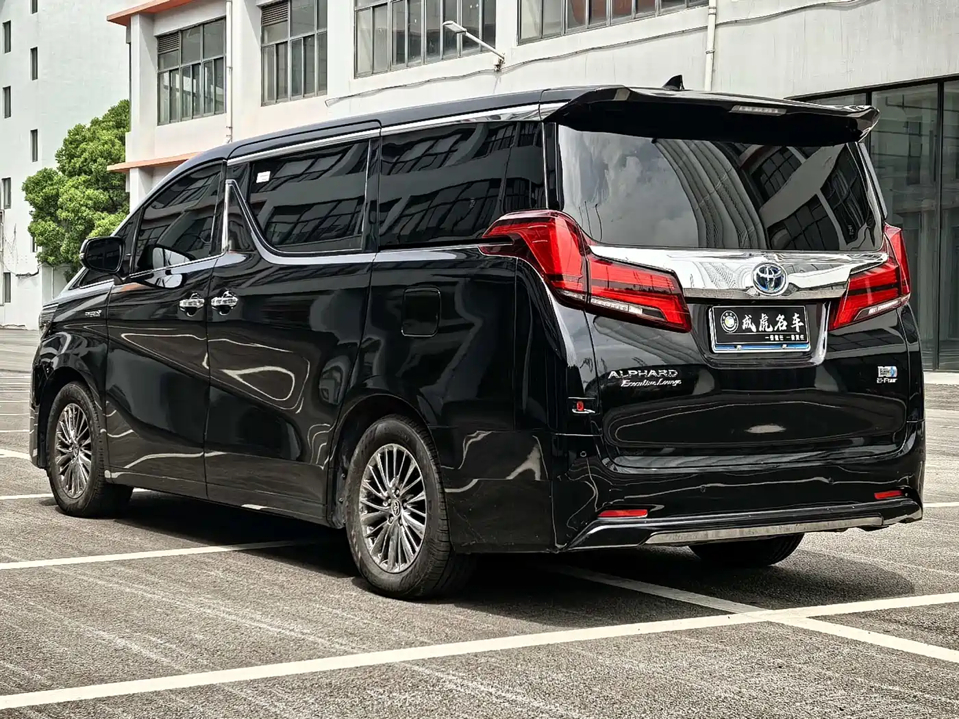 Toyota Alphard 2021 Hybrid 2.5L Premium фото 7