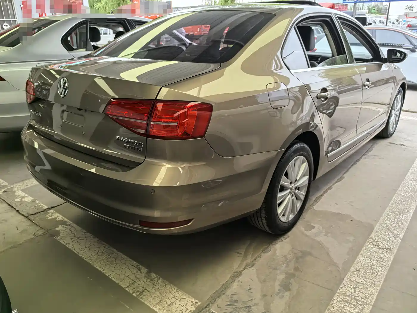 Volkswagen Sagitar 2015 230TSI Automatic Comfort фото 6