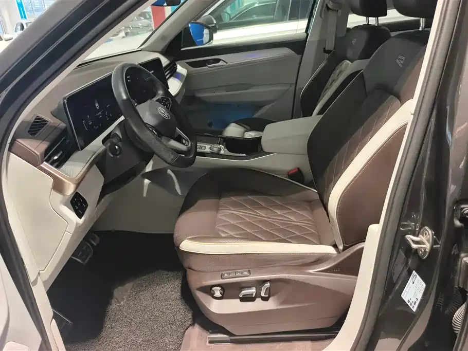 Volkswagen Talagon 2023 380TSI 4WD R-Line Touring Edition фото 9