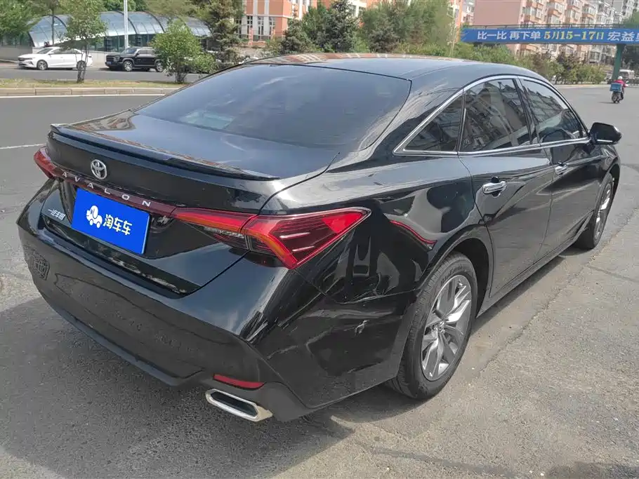 Toyota Avalon 2021 2.5L Luxury Edition фото 3