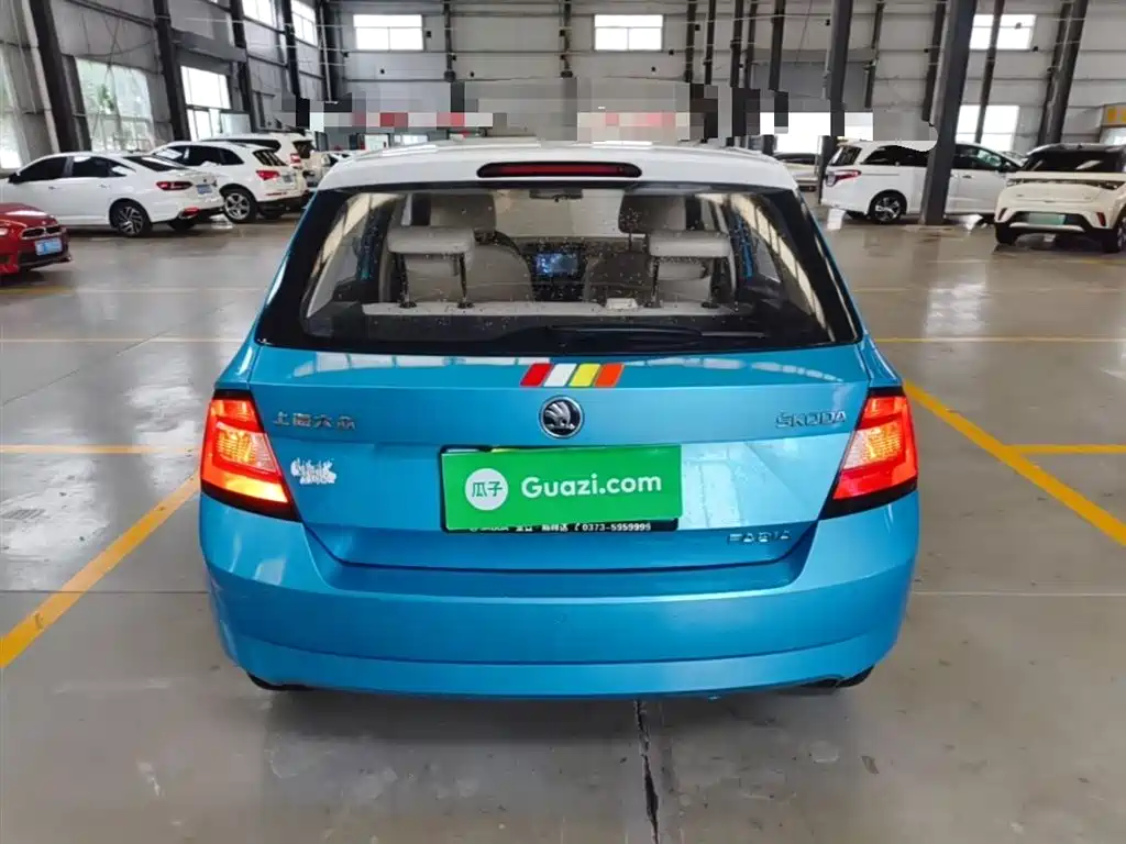 Škoda Fabia 2015 1.4L Automatic Pioneer Edition фото 6