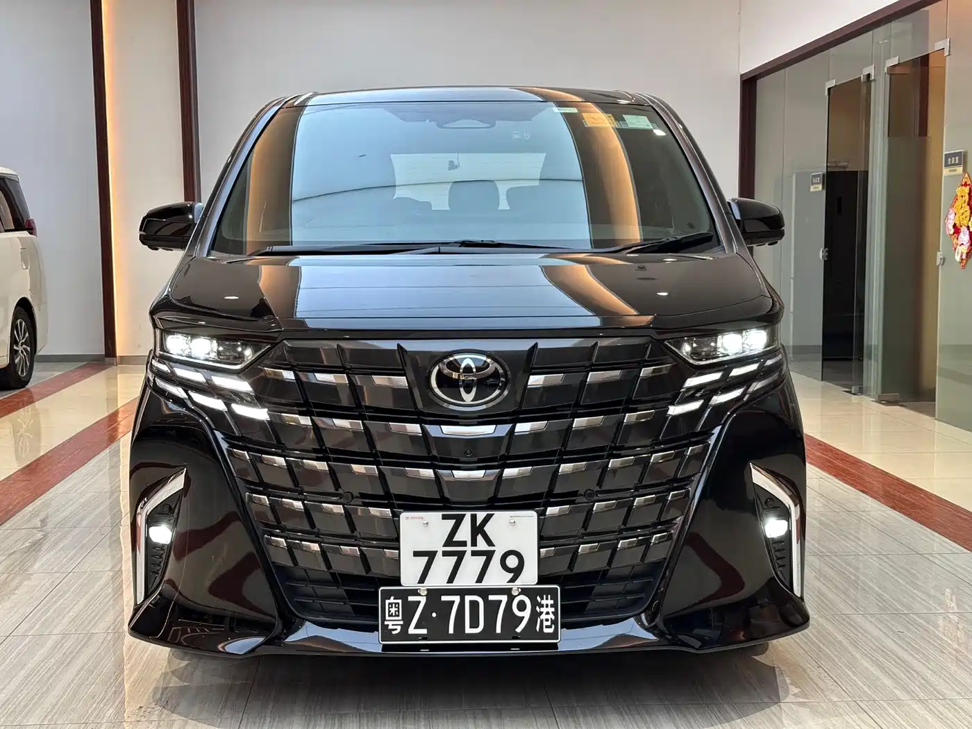Toyota Alphard 2025 Hybrid 2.5L Prestige Gold Edition