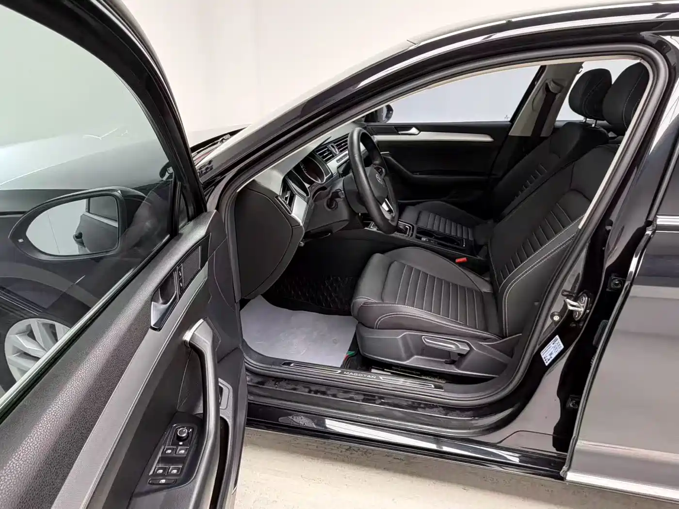 Volkswagen Magotan 2020 280TSI DSG Comfort фото 11