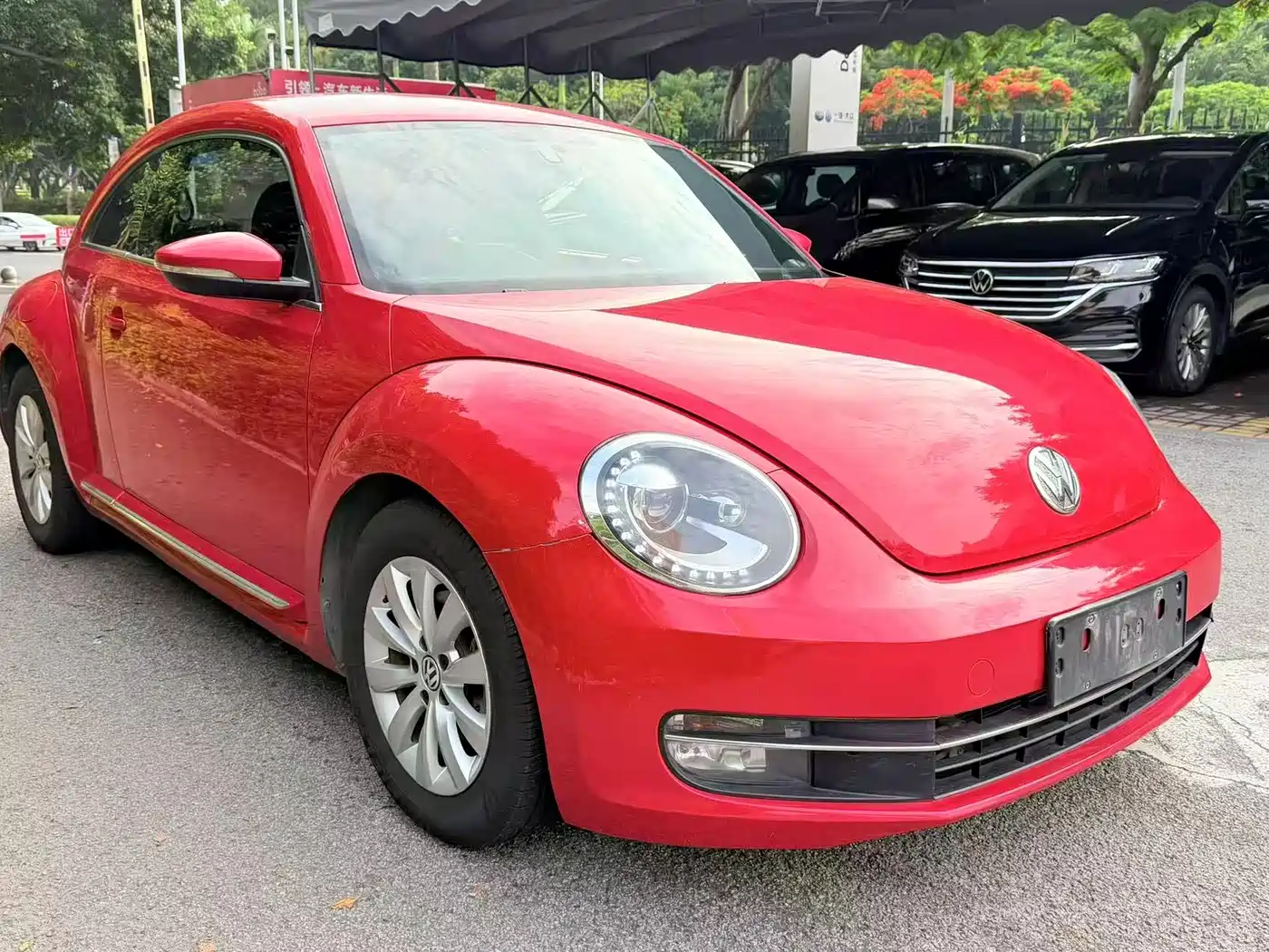 Volkswagen Beetle 2016 Model 180TSI Club Edition фото 3