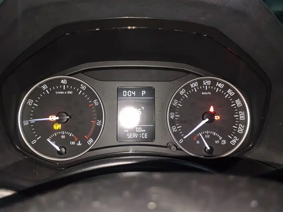 Škoda Octavia 2014 1.6L Auto Yijun Edition фото 14
